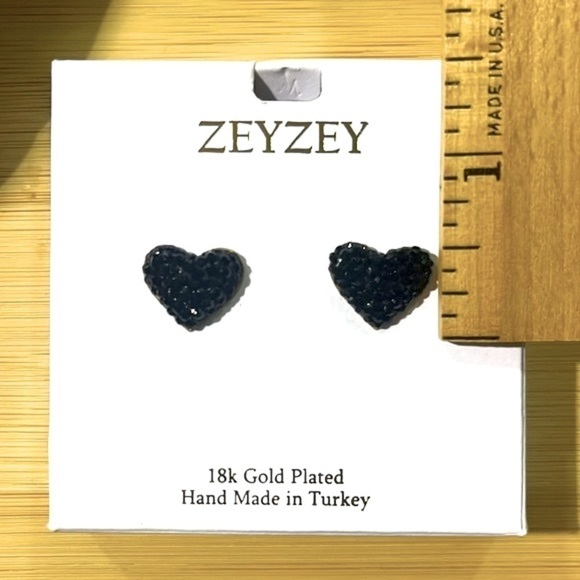 Brand New 18K Gold Plated Black Heart Beaded Stud Post Earrings Handmade Turkey - Picture 8 of 11